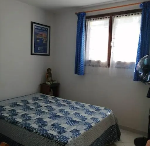 Holiday home Maison Pres De La